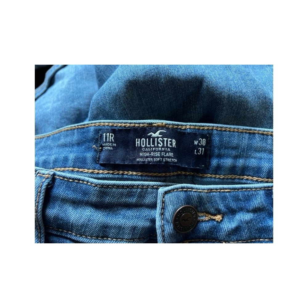 Hollister Women’s High-rise Flare Jeans